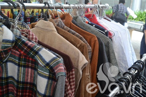 Flea market điểm đến của tín đồ mê mua sắm