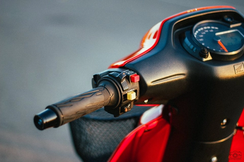 Full bộ ảnh tinh tế về chiếc honda wave s 110 phiên bản red candy