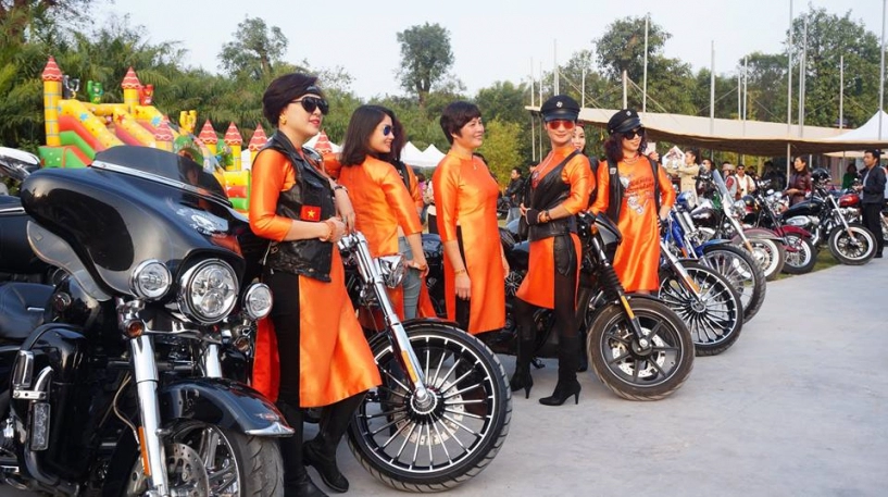 Hàng trăm siêu xe mô tô pkl hội tụ tại đại hội biker big day 2016