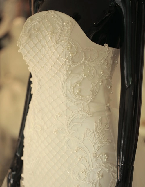 Hé lộ 4 chiếc váy cưới tuyệt đẹp của trúc diễm