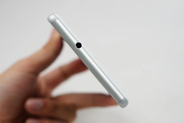 Hình ảnh sony xperia c5 ultra smartphone không viền màn hình