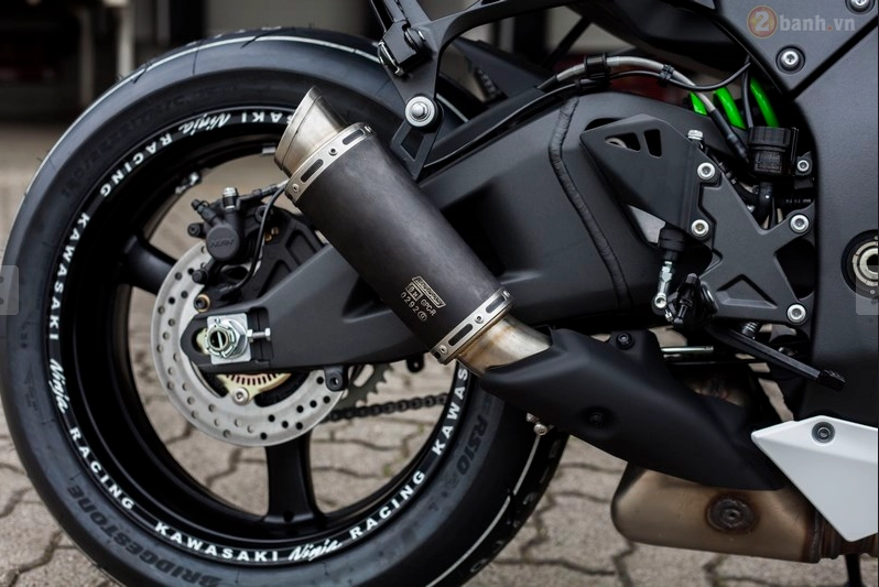 Kawasaki ninja zx-10r 2016 đầy phong cách trong bản độ white matt