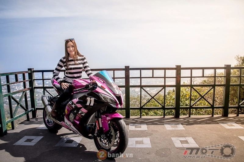 Kawasaki ninja zx-10r 2016 màu hồng nổi bật của nữ biker