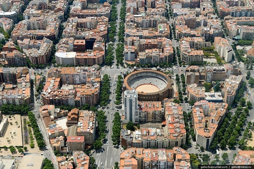 Kiến trúc eixample barcelona khác hẳn việt nam