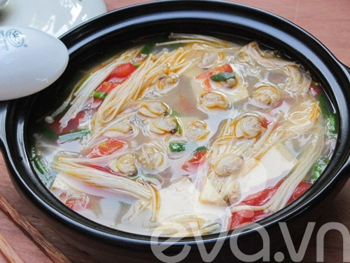 Lạ với canh ngao đậu phụ nấu nấm