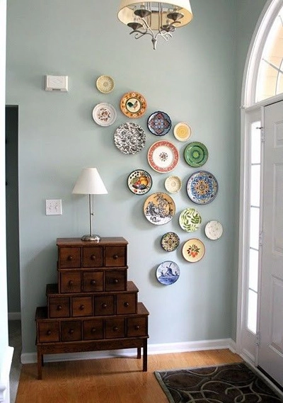 Làm đẹp bức tường bằng những chiếc đĩa