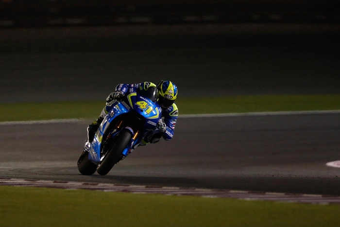 Lorenzo giành pole đầu tiên motogp 2016 nhanh hơn ducati gần 2 giây