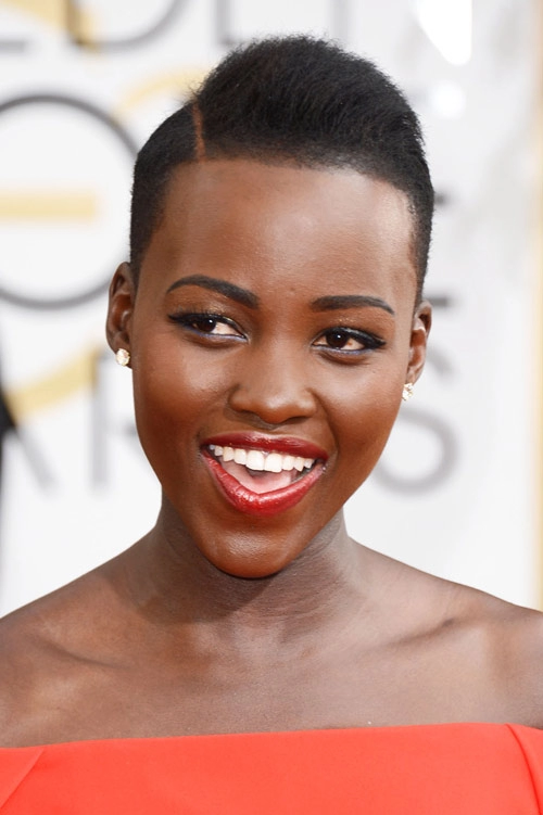 Lupita nyongo được chọn là phụ nữ đẹp nhất thế giới