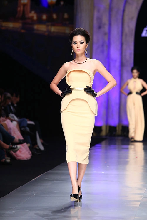 Lý giám tiền lên ngôi quán quân project runway 2014