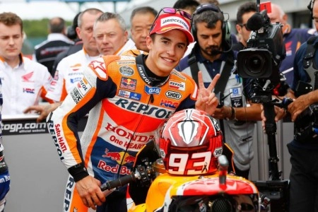 Marc marquez phá vỡ kỷ lục thời gian hoàn thành một vòng đua tại silverstone circuit