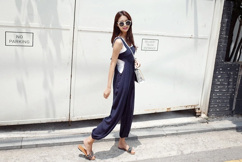 Mùa hè không diện gì thoải mái bằng jumpsuit