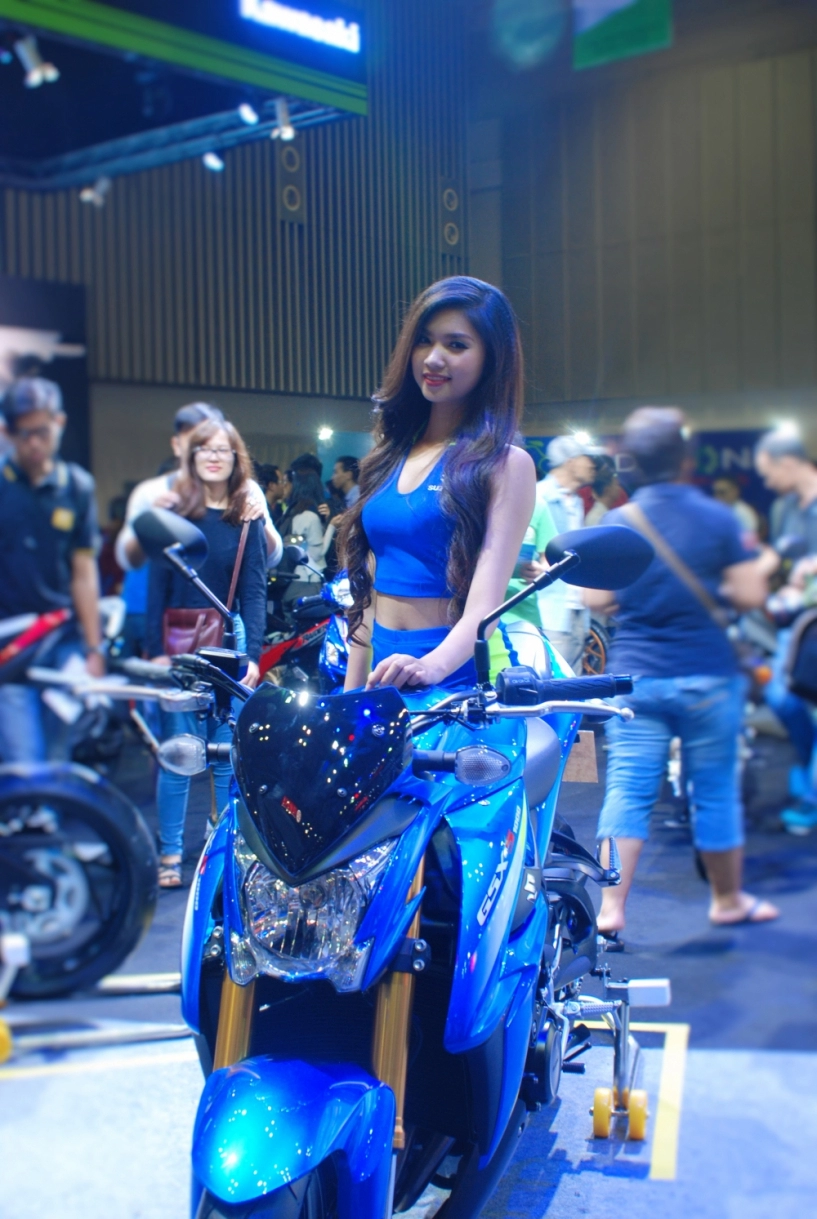 Những bóng hồng xinh đẹp tại triển lãm vietnam motorcycle show 2016