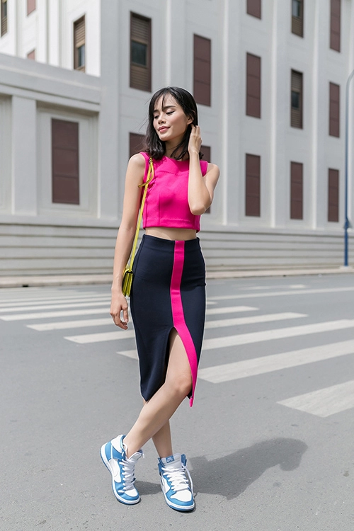 Phô diễn đường cong với váy bodycon mùa hè