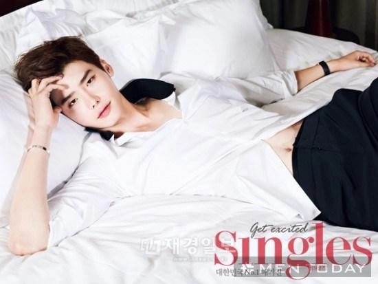 Phong cách thời trang và kiểu tóc đẹp của lee jong suk