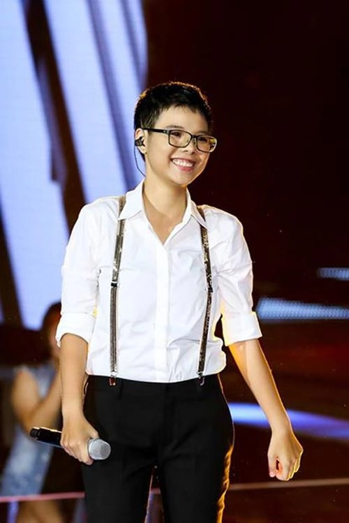 Phong cách tomboy cực chất của vũ cát tường