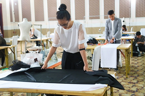 Project runway 2015 thí sinh đấu trí căng thẳng