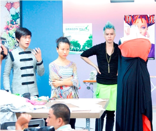 Project runway loại kép thí sinh vạch tội nhau