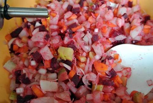 Salad củ cải đường lạ miệng