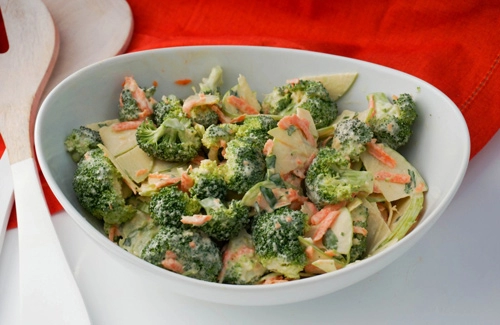 Salad táo thập cẩm cực đơn giản