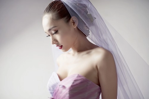 Siêu mẫu khánh ngọc diện áo cưới kiêu sa