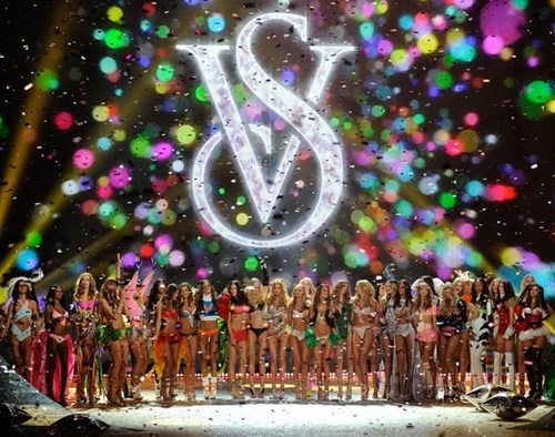 Soi giá tiền khủng của show victorias secret quá khứ tới hiện tại