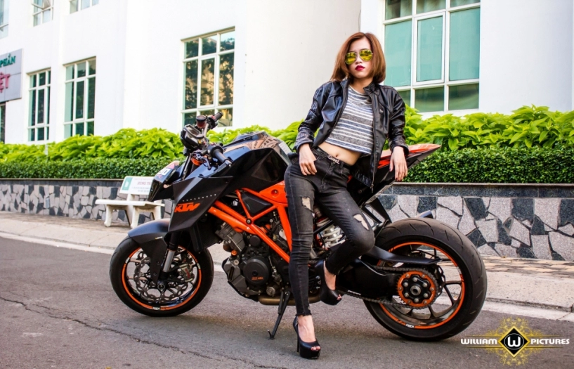 Song mã ktm 1290 super duke r tuyệt đẹp trong bộ ảnh thiên thần và ác quỷ tại việt nam