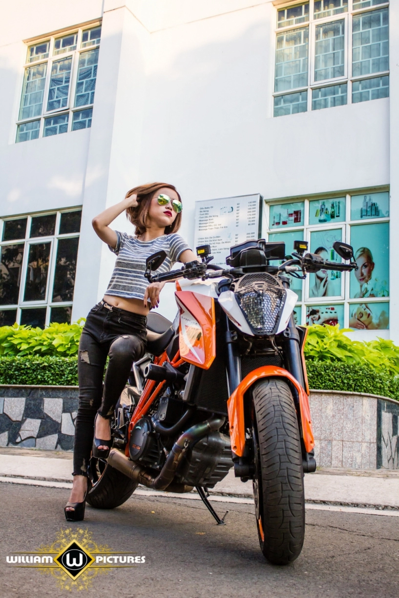 Song mã ktm 1290 super duke r tuyệt đẹp trong bộ ảnh thiên thần và ác quỷ tại việt nam