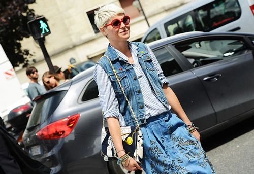 Street style ấn tượng tại paris fashion week