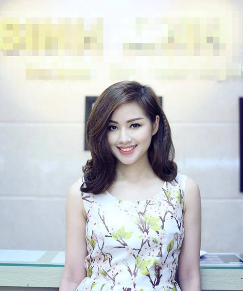Tâm tít khoe tóc mới đúng mốt năm nay