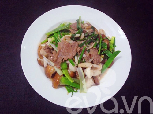 Thực đơn bò xào canh hến kiệu chua