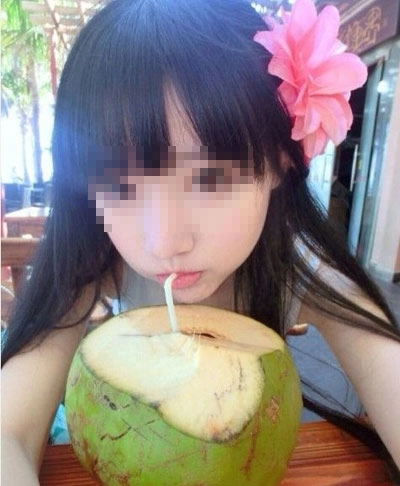 Trẻ tiểu học đã biết khoe thân