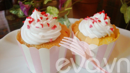 Tự làm bánh cupcake dễ thương