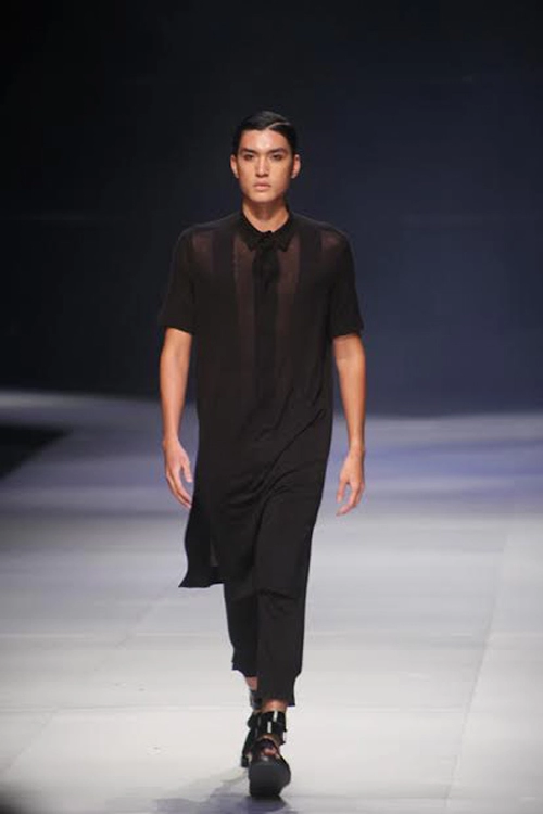 Vifw 2014 hoa mắt với váy độc đáo cho nam giới