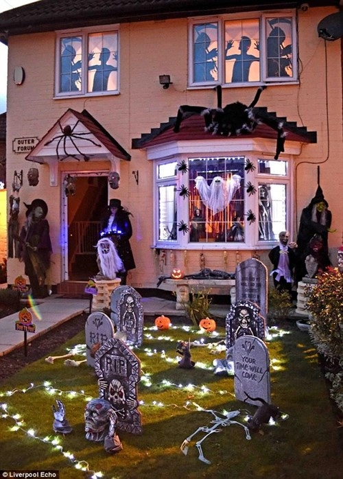 Vòng quanh thế giới để hòa mình vào không khí halloween vui nhộn