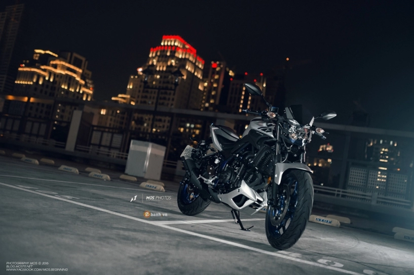 Yamaha mt-03 độ siêu ngầu đọ dáng cùng mỹ nhân xứ đài