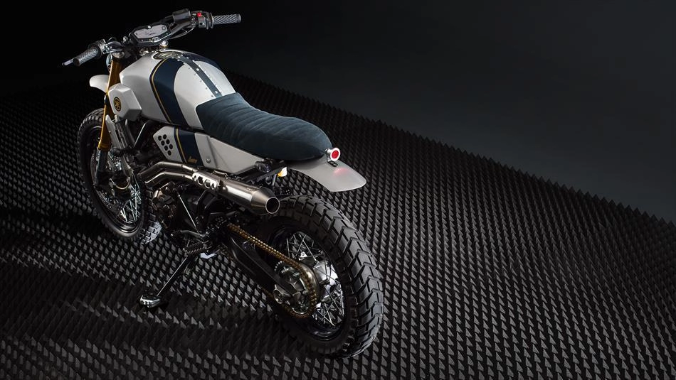 Yamaha xsr700 vô cùng ấn tượng trong bản độ tracker từ bunker customs cycle