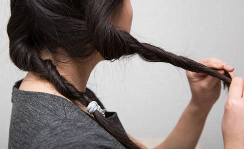 15 mẹo giữ nếp tóc xoăn không cần sấy