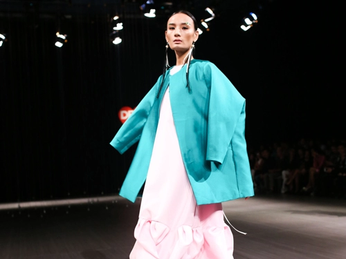 4 xu hướng làm đẹp đáng chú ý từ vietnam designer fashion week