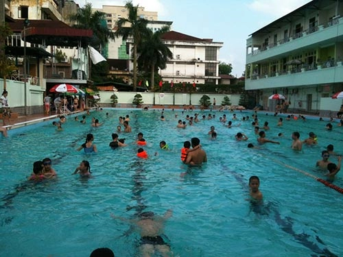 8 bể bơi lý tưởng ở hà nội cho trẻ em đi bơi ngày hè