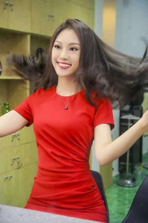 Á khôi phương linh cực trẻ trung với tóc mới