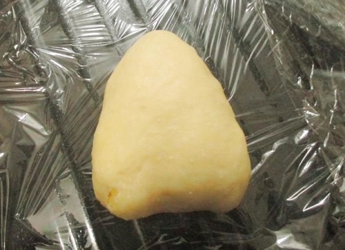 Bánh mỳ dừa hình trái tim hấp dẫn