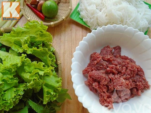 Bún chả bò nướng sả vừa ngon lại dễ làm