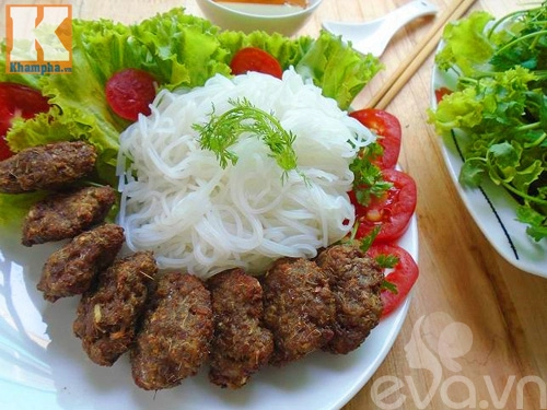 Bún chả bò nướng sả vừa ngon lại dễ làm