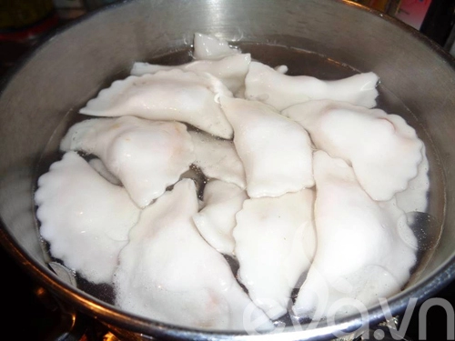 Cách làm bánh bột lọc thơm ngon như ngoài hàng