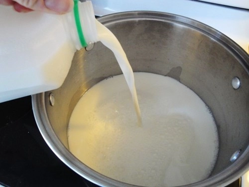 Cách làm sữa chua úp ngược giúp tống khứ 6kg mỡ nội tạng
