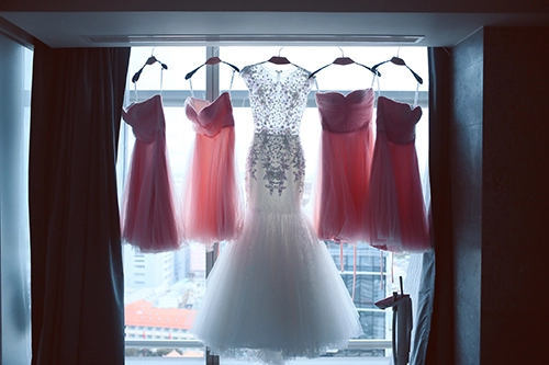 Cận cảnh váy cưới đẹp đến nín thở của tú vi