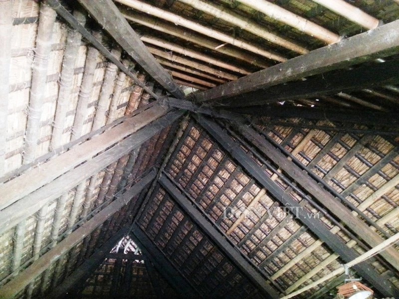 Chiêm ngưỡng ngôi nhà sàn cổ bằng gỗ quý hiếm ở xứ thanh