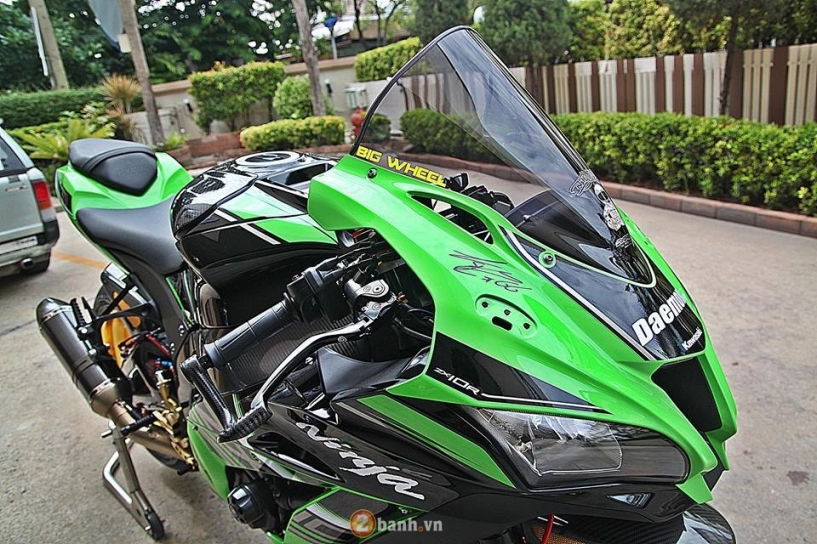 Choáng ngợp với dàn đồ chơi siêu khủng trên kawasaki ninja zx-10r 2016