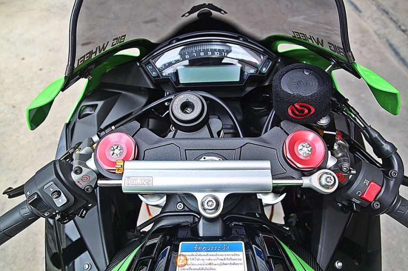 Choáng ngợp với dàn đồ chơi siêu khủng trên kawasaki ninja zx-10r 2016