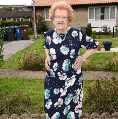 Cụ bà 92 tuổi giảm 50kg nhờ tập thể dục và bơi